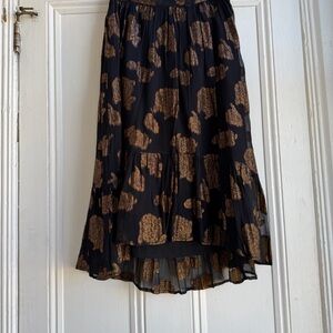 Anthropologie Black and Gold A-Line Skirt LG